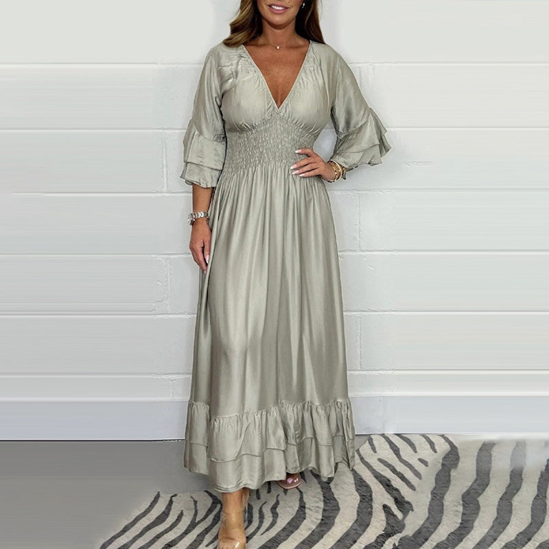 Doyin - Tidløs Elegant Kjole