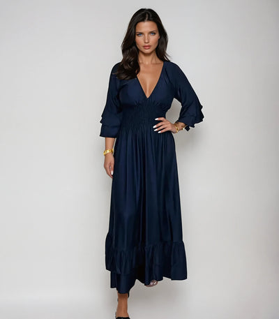 Doyin - Tidløs Elegant Kjole
